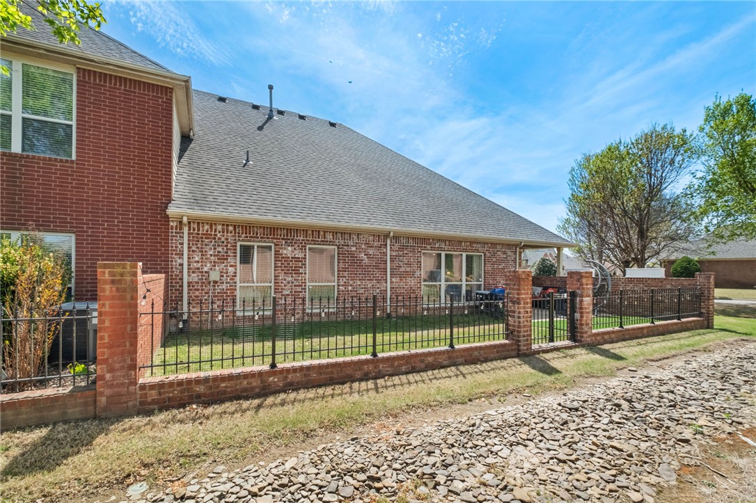 Shadow Valley - Residential