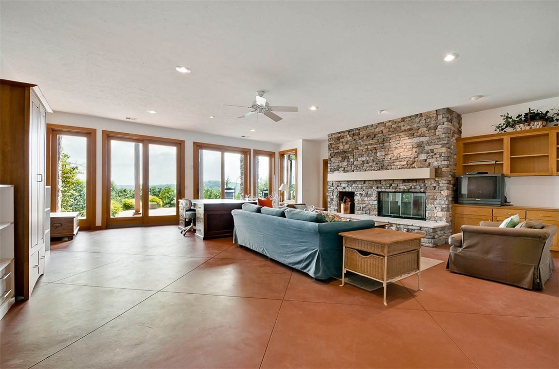 Panorama Shores - Residential