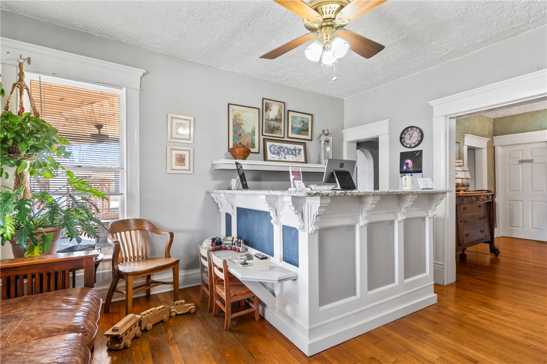 Carls Add Siloam Spgs - Residential