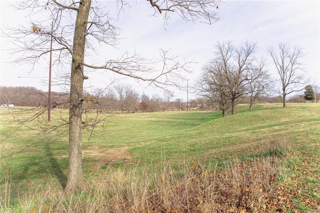 Tontitown Outlots 2000 Annex - Land