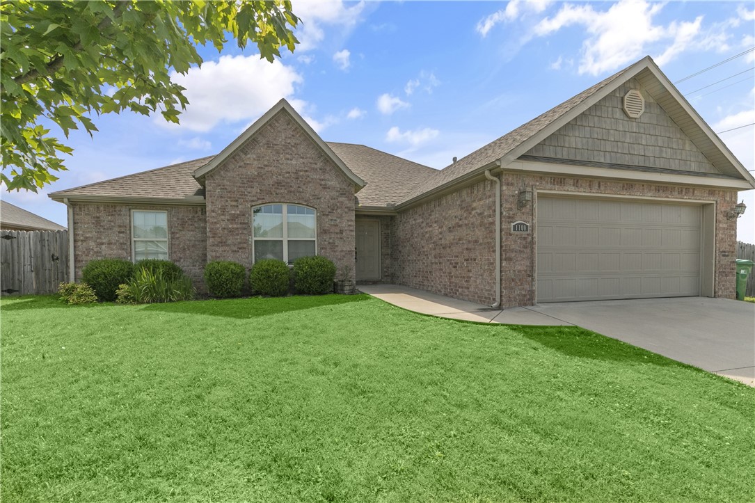 Welcome to your next home, this beautiful 4 bedroom 2 bath home won't disappoint. Features like open floor plan, gas fireplace, ceramic tile flooring, granite counter tops, a covered patio and a great fenced back yard. Don't miss this one, call for your showing. Background and Credit check required
