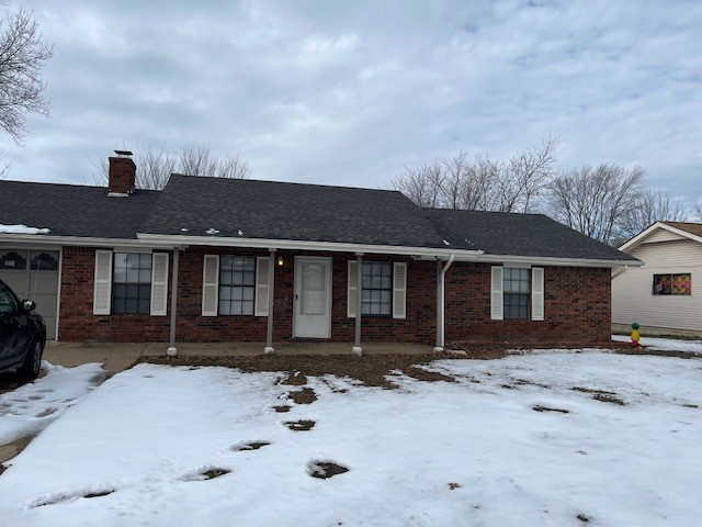 Covered patio, fenced backyard. Will consider pets with references. Agent owned and managed.