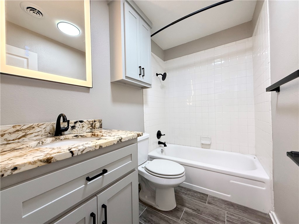 Villa North Sub - Residential Lease