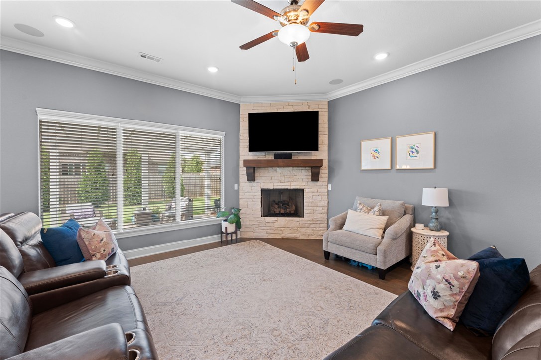 Legendary Sub Ph Ii D Springdale - Residential