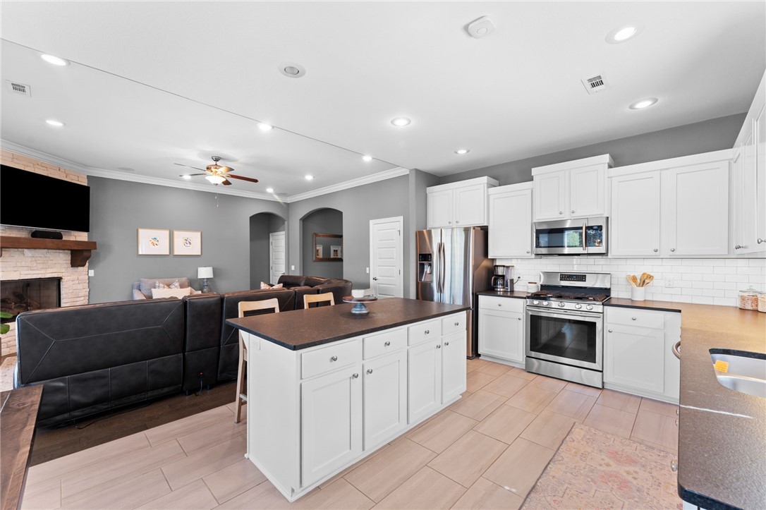 Legendary Sub Ph Ii D Springdale - Residential