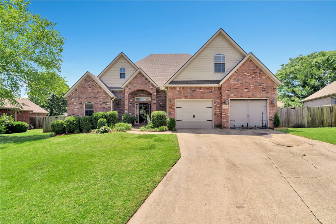 Located in the sought-after Bridgeport Subdivision and zoned for Fayetteville Schools, this spacious 5-bedroom, 3.5-bath home offers over 3,400 square feet of well-maintained, move-in ready living space. Thoughtfully designed for both everyday comfort and entertaining, the home features generous living areas, a functional layout, and timeless finishes throughout. Enjoy the perks of a community pool, a friendly neighborhood atmosphere, and a prime location with easy access to schools, shopping, and trails.
