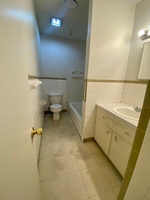 WEST EMMA GARDENS ADD II - Residential Lease