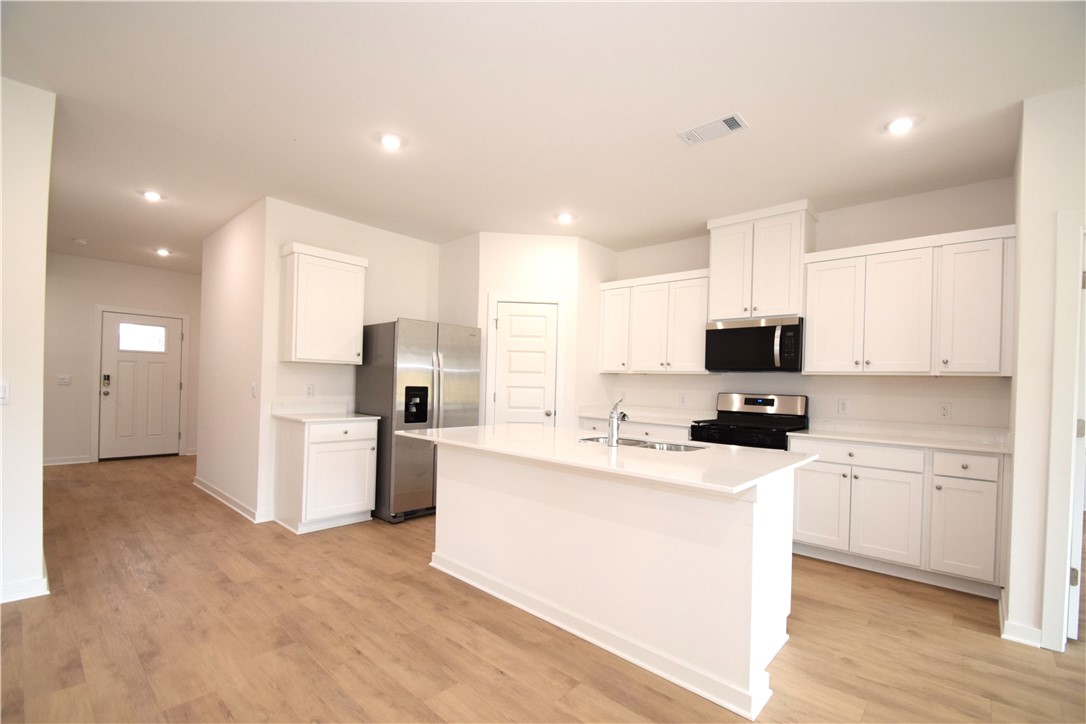 Wagon Wheel Crossing - Residential Lease