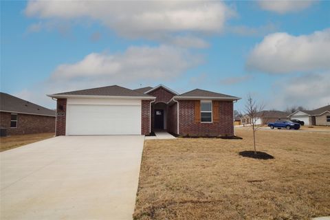 Photo of 517 Colorado Street, Farmington, AR 72730 (MLS # 1333691)