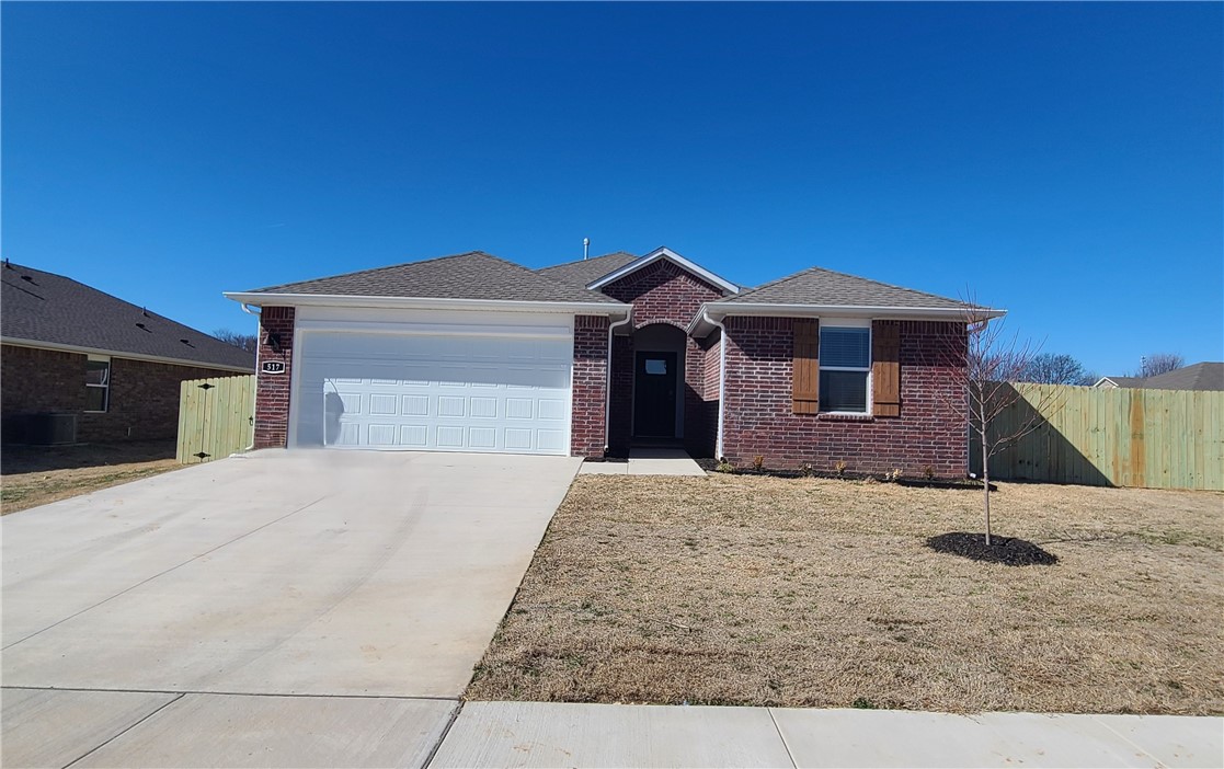 Wagon Wheel Crossing - Residential Lease