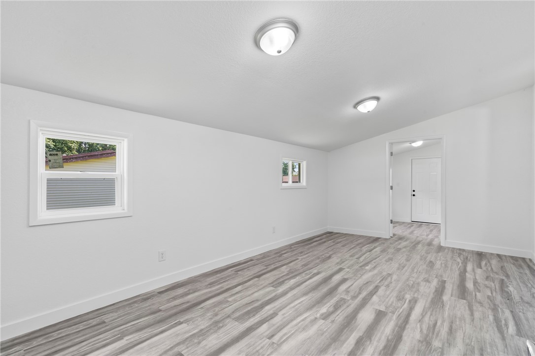 E N Coons Sub Rurban - Residential