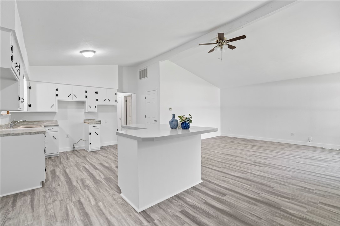 E N Coons Sub Rurban - Residential