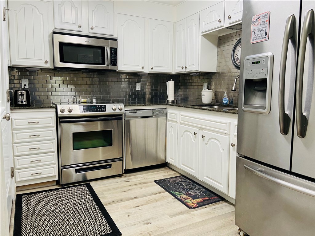 Hampstead Sub Bvv - Residential Lease