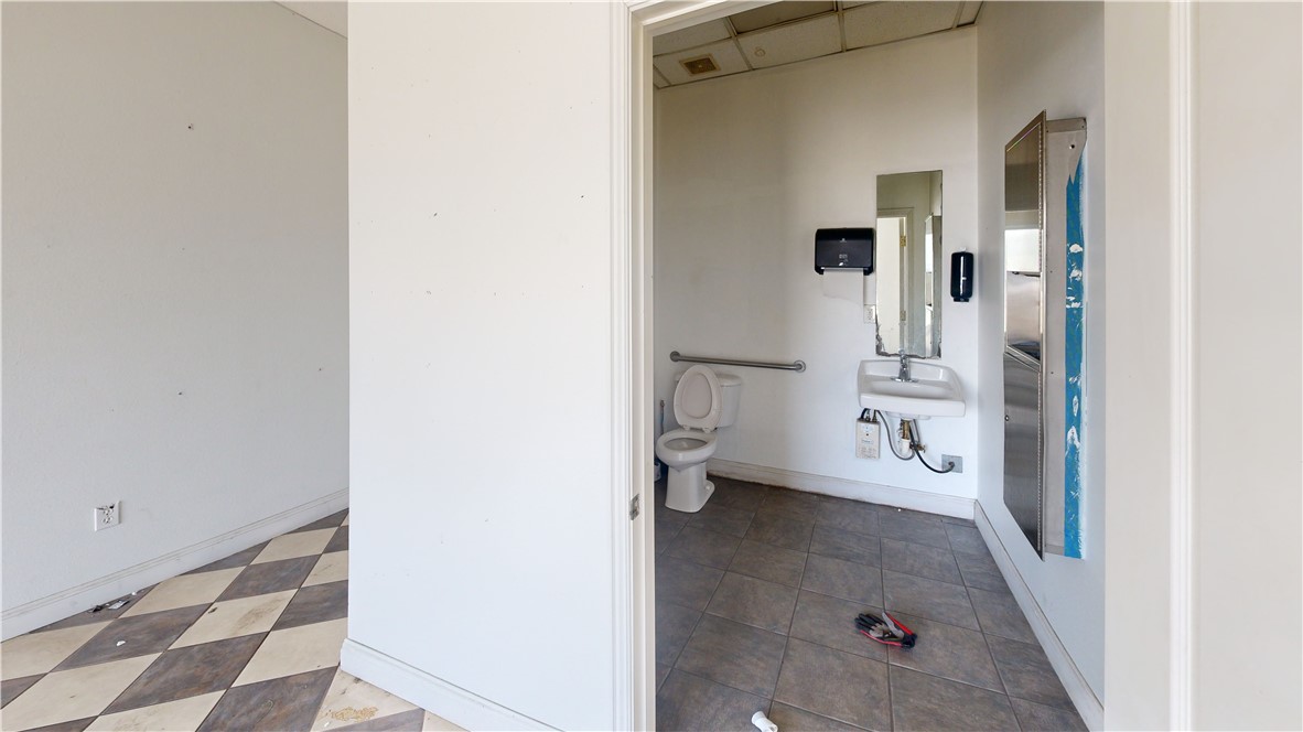 County Court - Commercial Lease