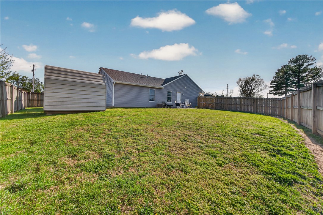 Victoria Place Rogers - Residential