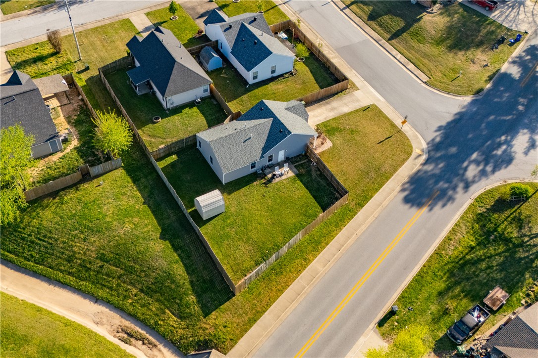 Victoria Place Rogers - Residential