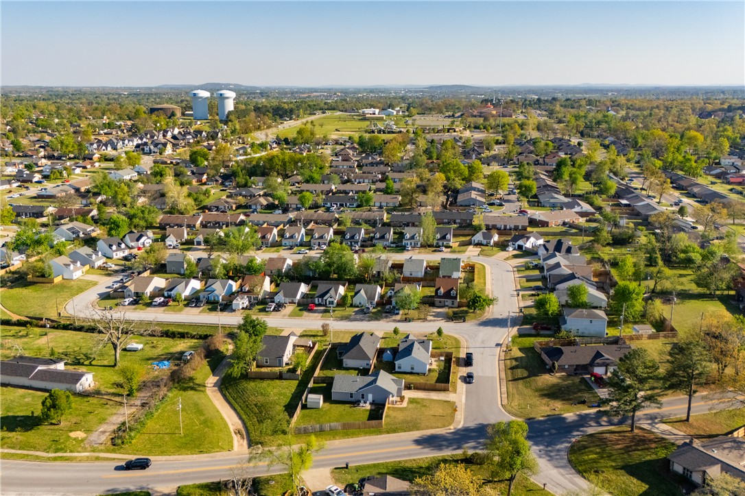 Victoria Place Rogers - Residential