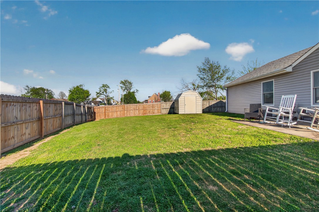 Victoria Place Rogers - Residential