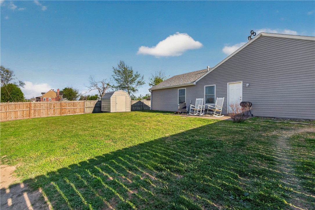 Victoria Place Rogers - Residential