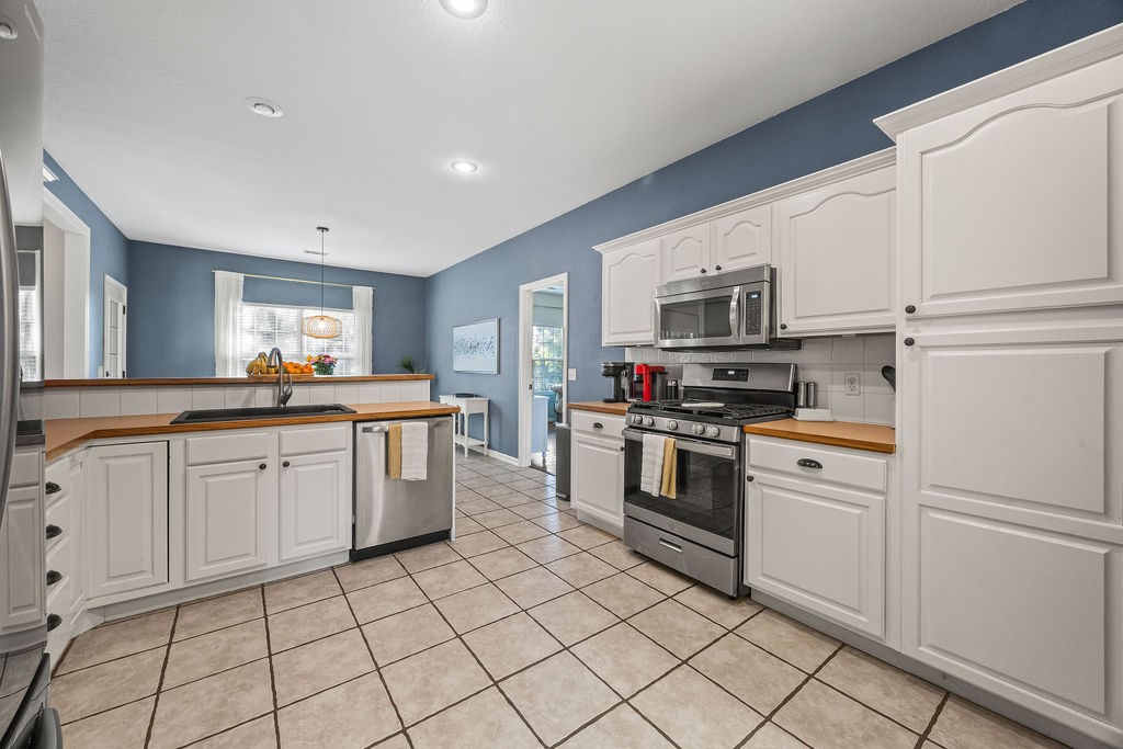 Center Point Park Unit III Lowell - Residential