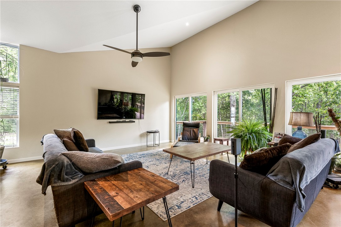 Pond Mtn Country Estate 1st Add Rurban - Residential