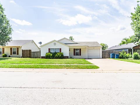 Photo of 306 Parkcrest Drive, Bentonville, AR 72712 (MLS # 1357698)