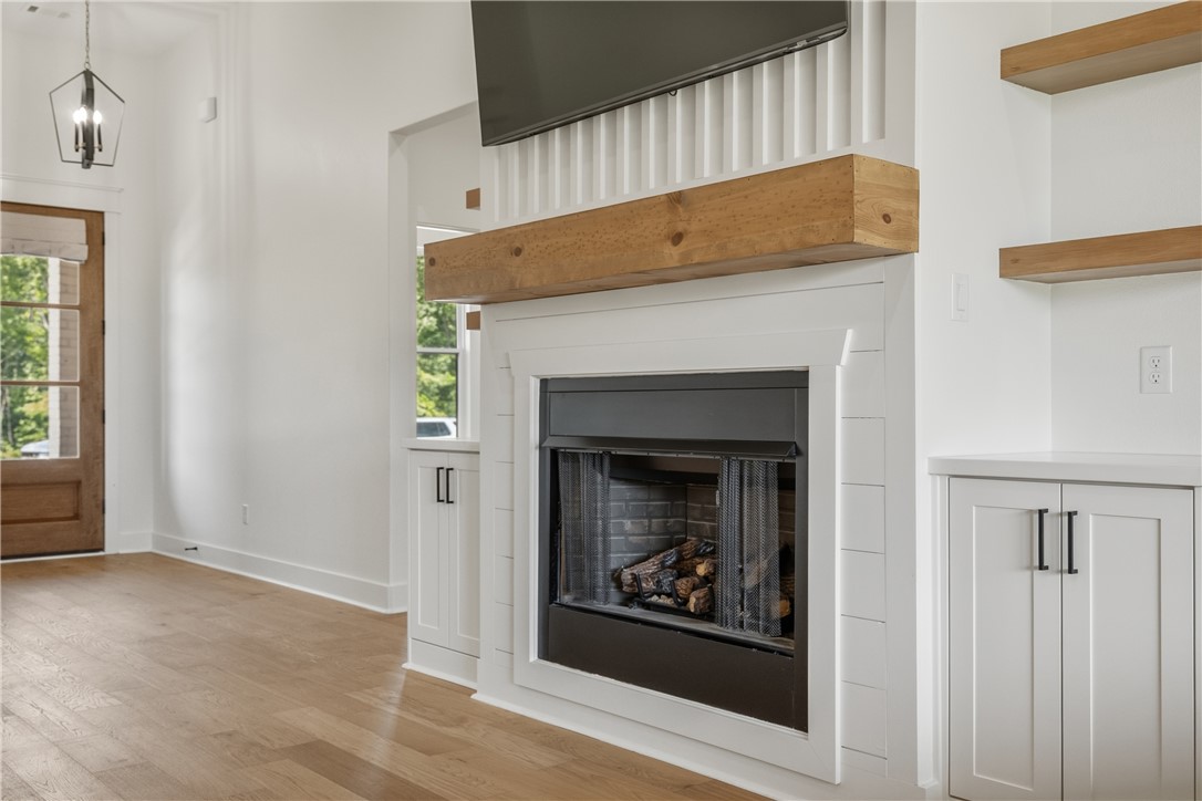 SEVERN LANDING @ HURRICANE LAKE PH 2 - Residential