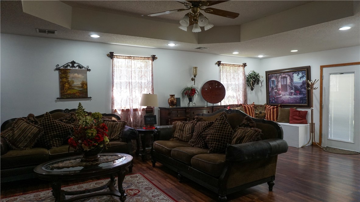 Lincoln Outlots - Residential