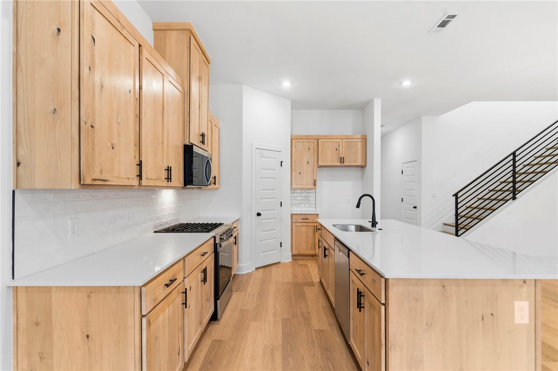 Pine Hollow - Residential