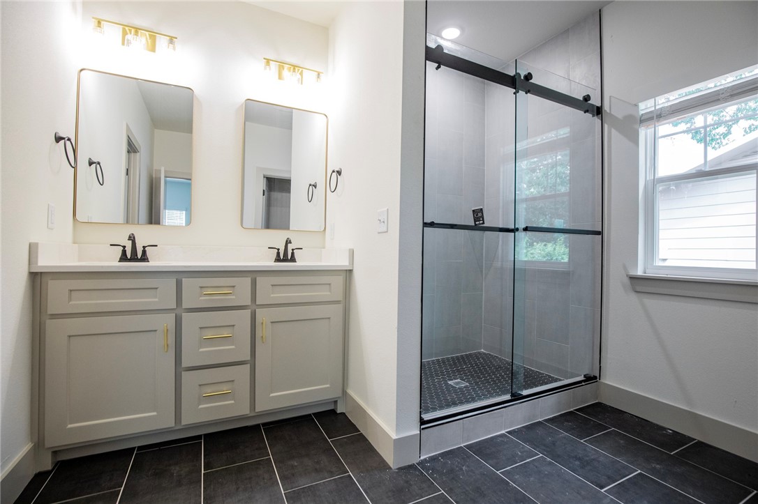 LANCASHIRE SUB-BVV - Residential Lease