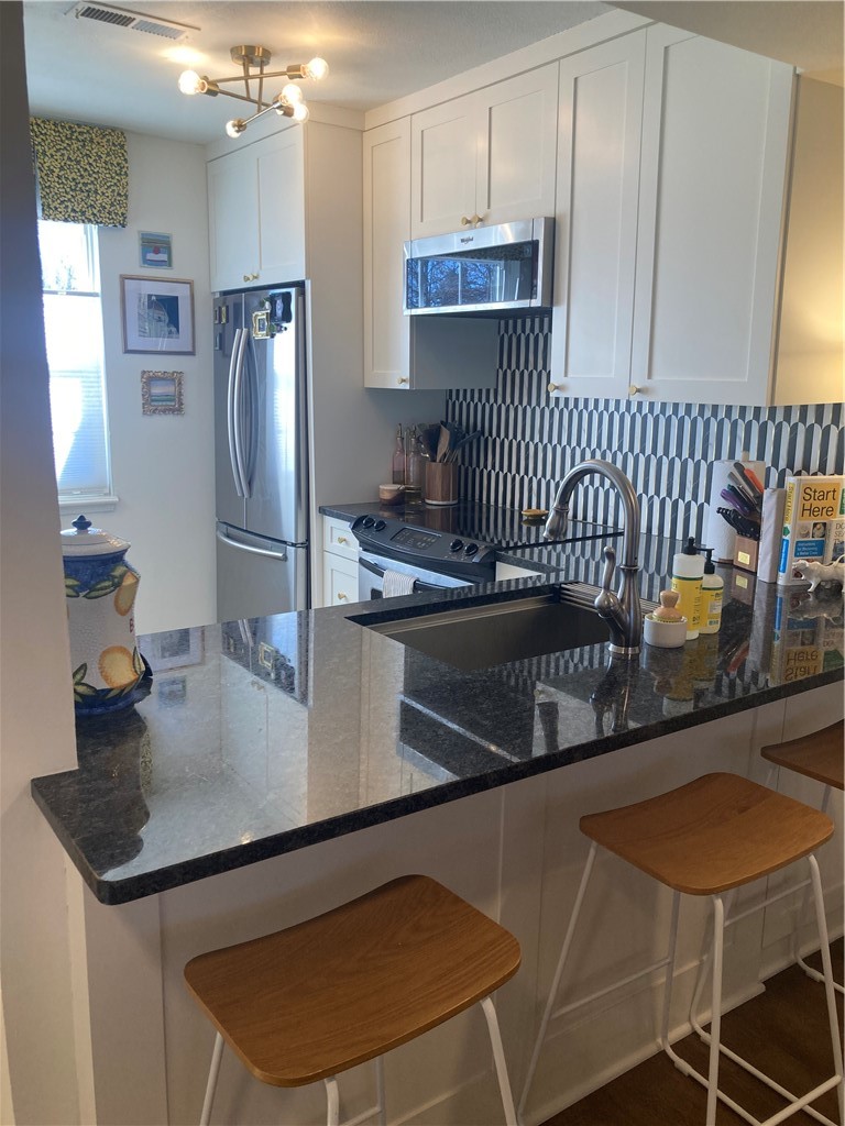 Bradford Place Condo Hpr - Residential