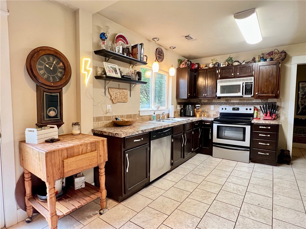 Ambrose Add - Residential Lease