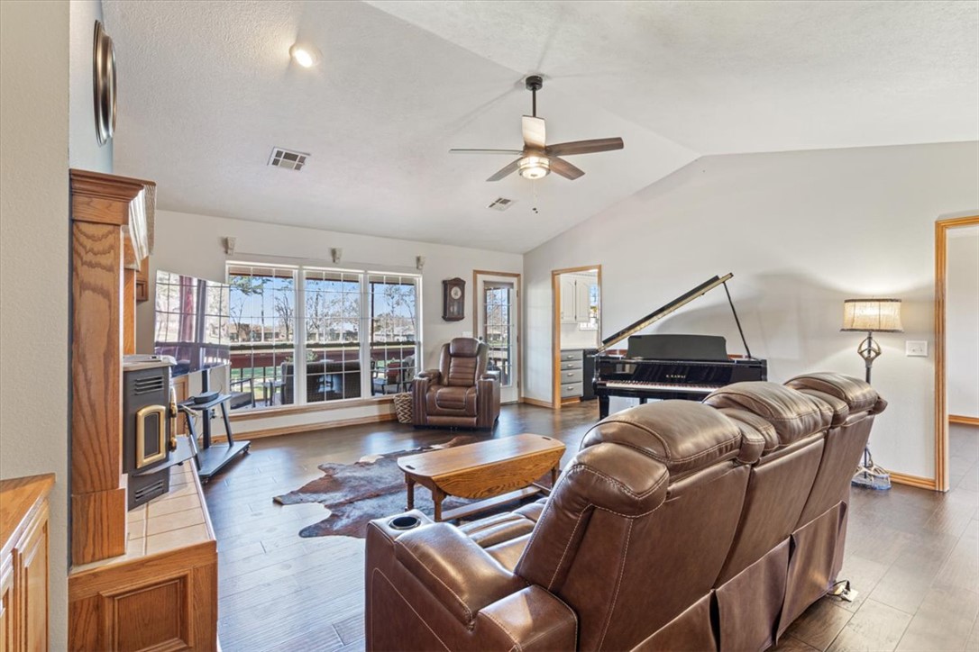 Unit 9 Holiday Island - Residential