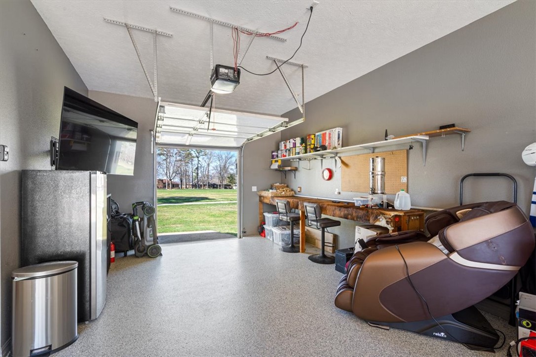 Unit 9 Holiday Island - Residential