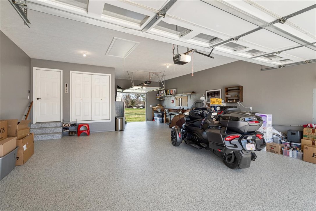 Unit 9 Holiday Island - Residential