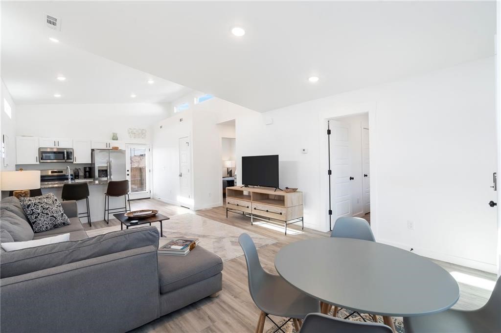 FEATHERSTON VILLAGE PH 2-CENTERTON - Residential