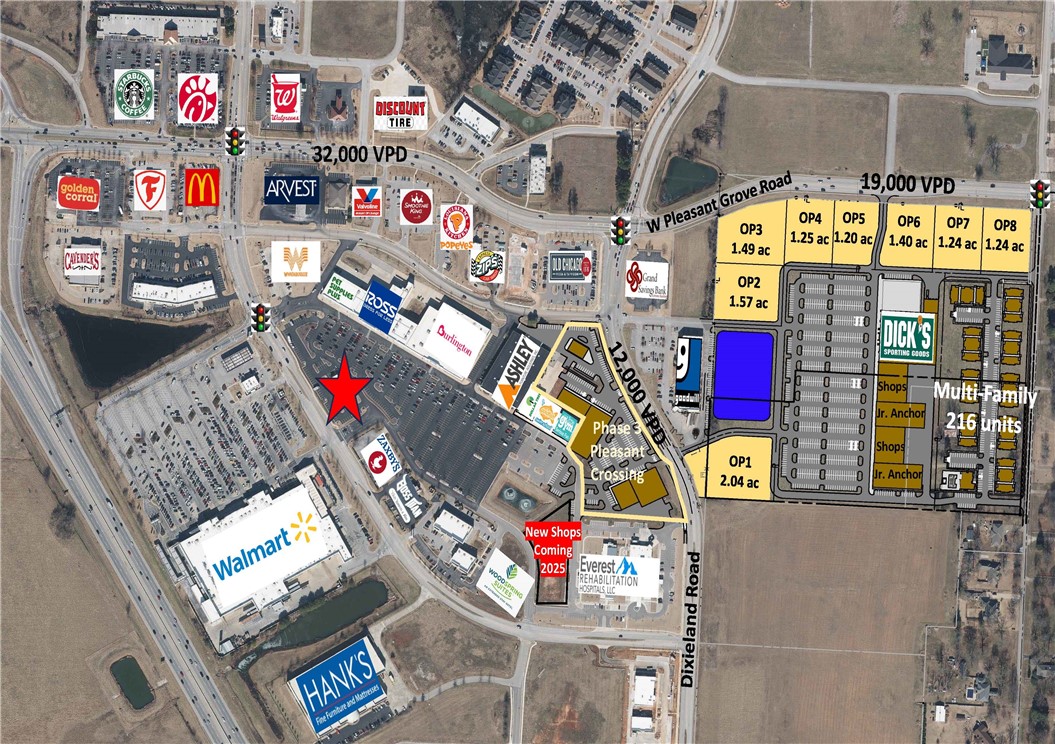 Pleasant Crossing Commons is the Class A retail destination for Northwest Arkansas.
*** Bedding Mart is currently operating but will vacate upon notice. Do not speak to employees about availability.