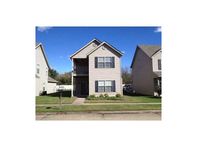 This Salem Village home has a very flexible floor-plan. 3 bedrooms, 2.5 baths with 2 car rear-entry garage and a beautiful balcony off of the upstairs master bedroom for relaxing.