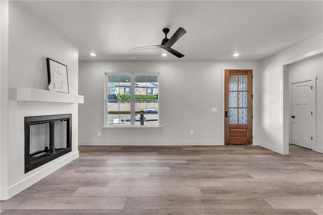 Marionet Sub Bvv - Residential