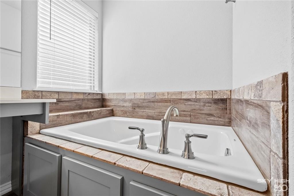 The Villages of Sloanbrooke - Residential Lease