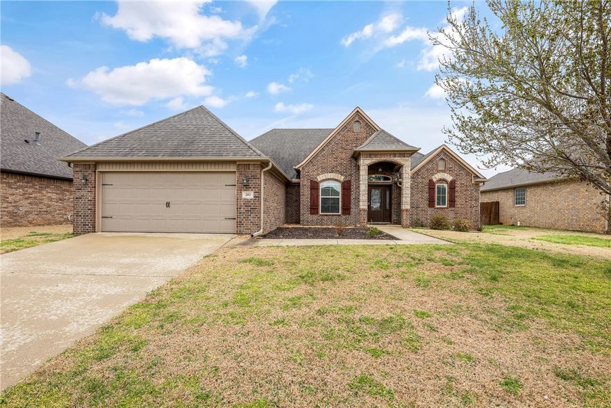 Welcome to this charming 4-bedroom/2-bath home, located in the heart of Rogers just minutes from downtown. Offering the perfect combination of space/comfort/convenience, this home is ideal for growing families or anyone looking for extra room to live and work. Step inside to a bright and inviting layout featuring a spacious living area perfect for relaxing or entertaining guests. The kitchen offers plenty of counter space and storage, making meal prep both easy and enjoyable. With four generously sized bedrooms, there’s flexibility for family/guests/or a home office. Outside, enjoy a sizable yard with plenty of potential for outdoor gatherings/play/or gardening. The property’s location puts you just minutes from shopping, dining, schools, and everything Rogers has to offer. Don’t miss your chance to own this spacious and well-located home in a desirable Northwest Arkansas community!