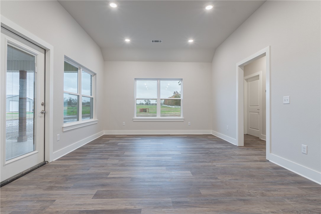Bethel Elm - Residential