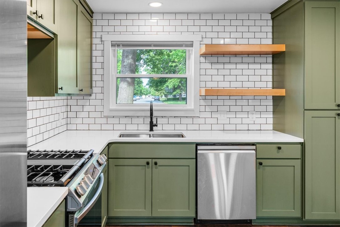 Elmdale Terrace Blocks E-J - Residential