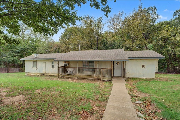 1546 W LIBERTY AVE, TONTITOWN, AR 72762 - Image e86efbc0a718d3bc897d4ee6837df360/2182615529