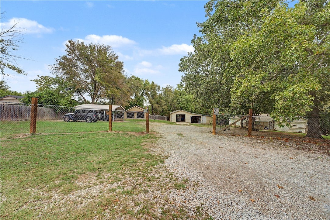 Northwest Arkansas Real Estate | Uptown Real Estate 1546 Liberty Avenue