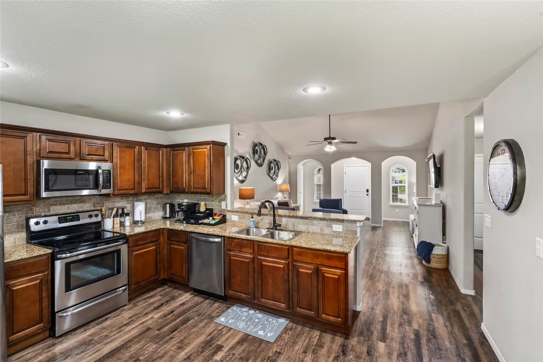 Lakewood Sub Ph Iii Lowell - Residential