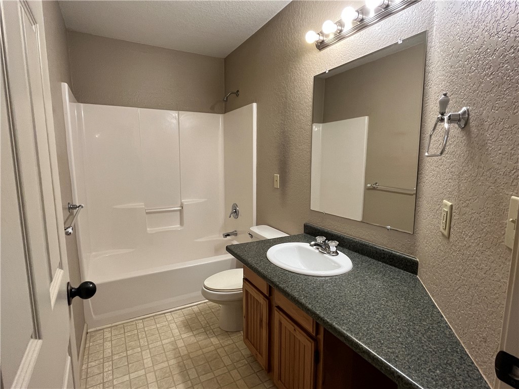 Couchs Addition - Residential Lease