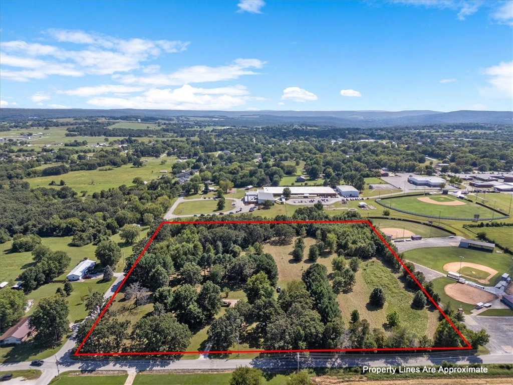 Lincoln Outlots - Land