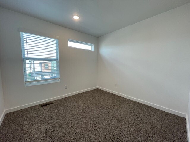 FEATHERSTON VILLAGE PH 2-CENTERTON - Residential Lease