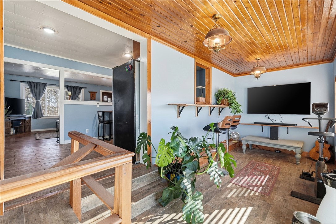 36-21-30-PEA RIDGE - Residential